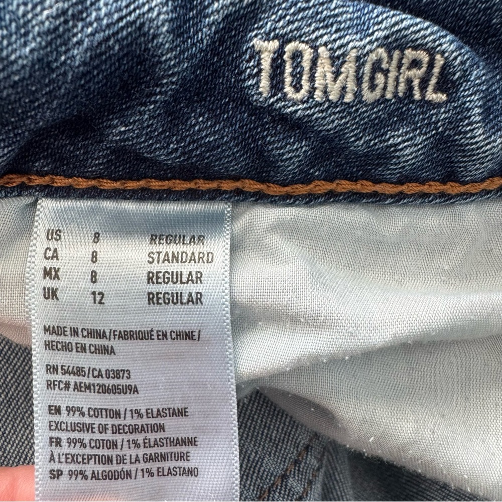 American Eagle Tomgirl Destroyed Jeans with Raw Hem. Stretch. Women’s 8 - Picture 4 of 11